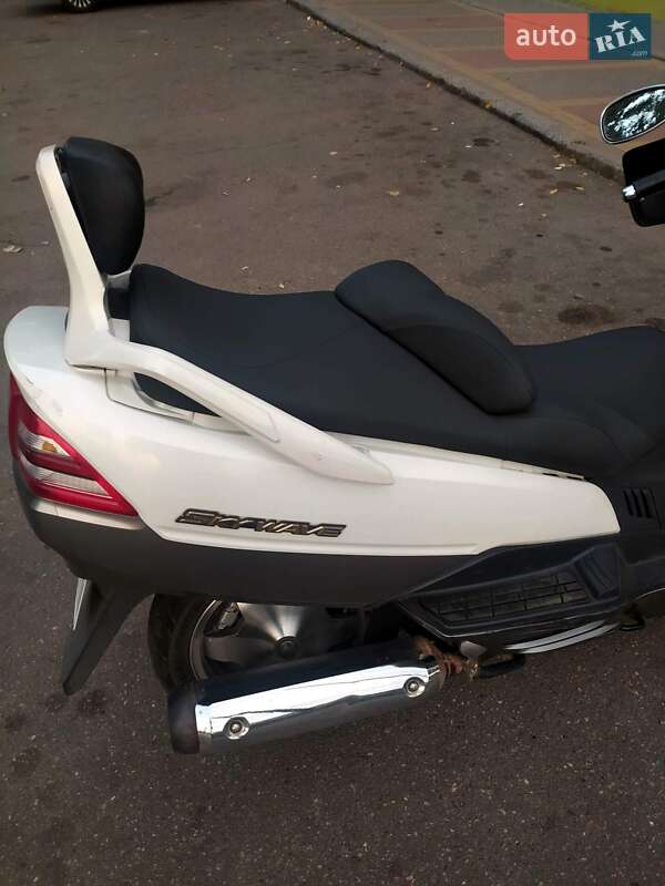 Макси-скутер Suzuki Skywave 400 2002 в Николаеве фото 6 Макси-скутер Suzuki Skywave 400 2002 в Николаеве