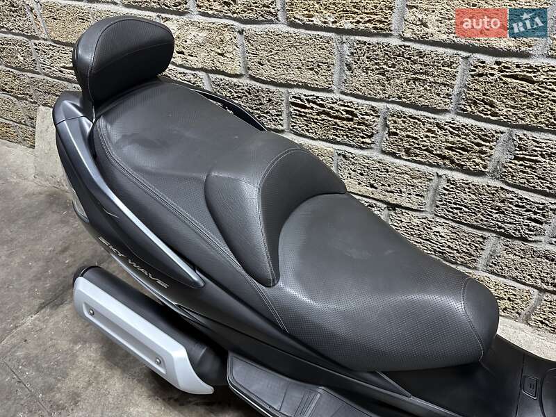 Максі-скутер Suzuki Skywave 400 2015 в Одесі фото 11 Максі-скутер Suzuki Skywave 400 2015 в Одесі