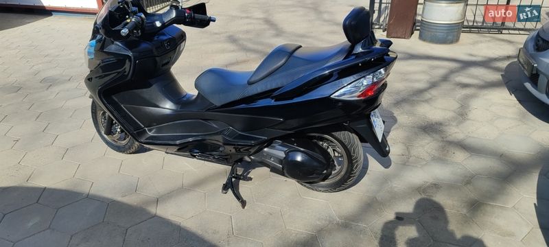 Макси-скутер Suzuki Skywave 400 2013 в Одессе