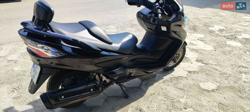 Макси-скутер Suzuki Skywave 400 2013 в Одессе