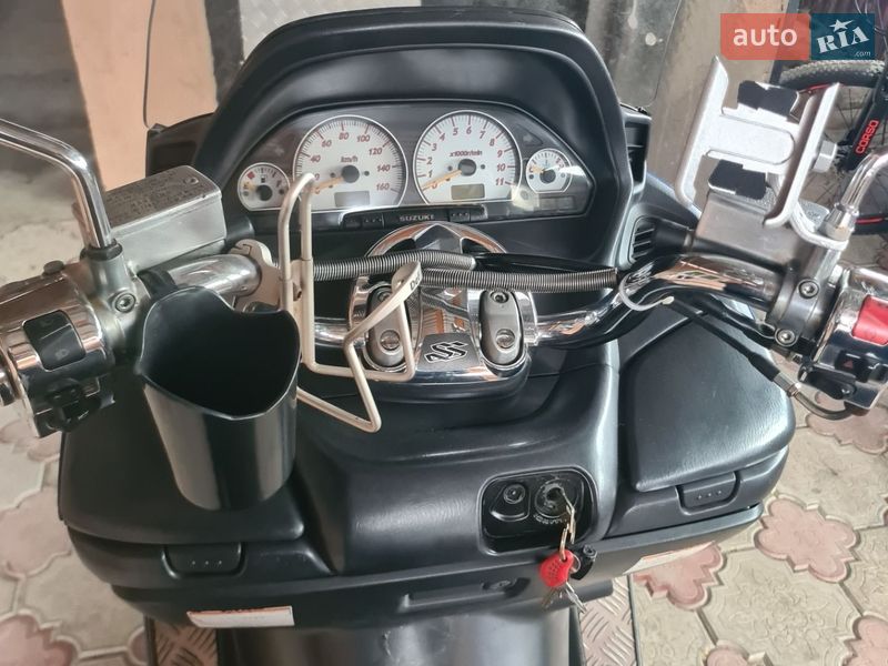Макси-скутер Suzuki Skywave 400 2005 в Черновцах