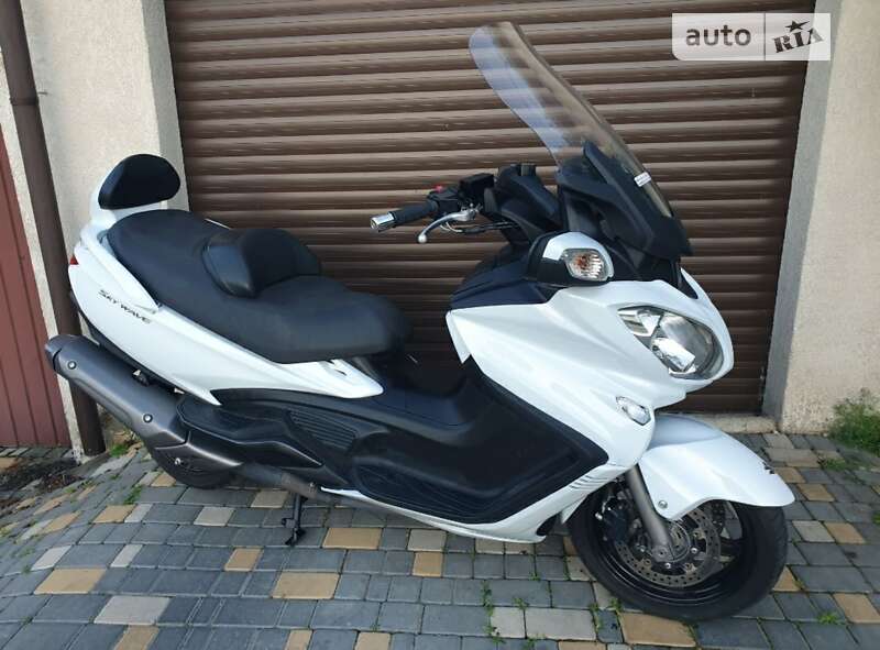 Максі-скутер Suzuki SkyWave 650 2015 в Одесі