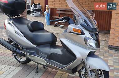 Максі-скутер Suzuki SkyWave 650 2002 в 