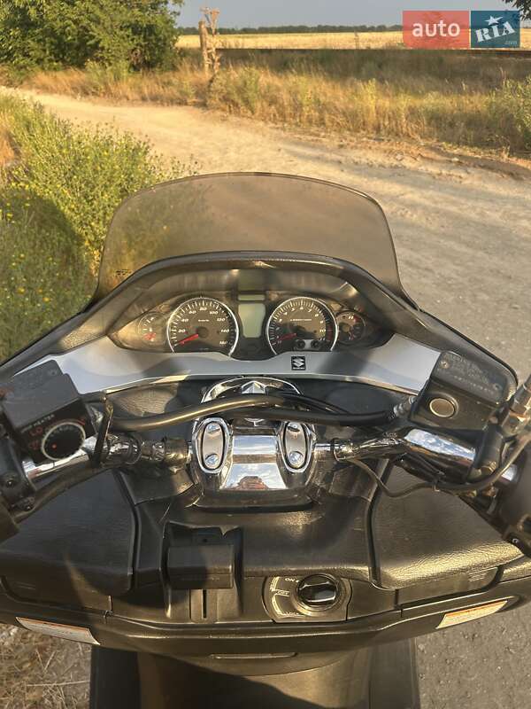 Макси-скутер Suzuki Skywave Type S400 2006 в Одессе