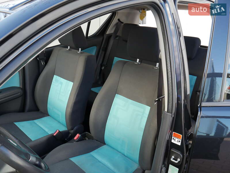 Хэтчбек Suzuki Splash 2011 в Одессе