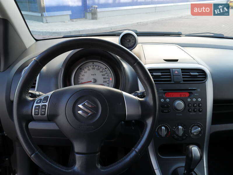 Хэтчбек Suzuki Splash 2011 в Одессе