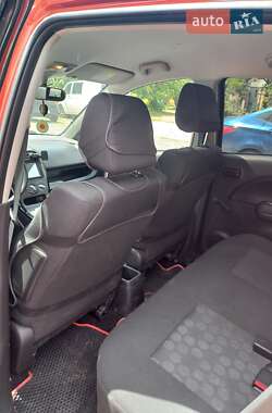 Хэтчбек Suzuki Splash 2009 в 