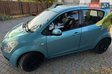 Хэтчбек Suzuki Splash 2010 в 