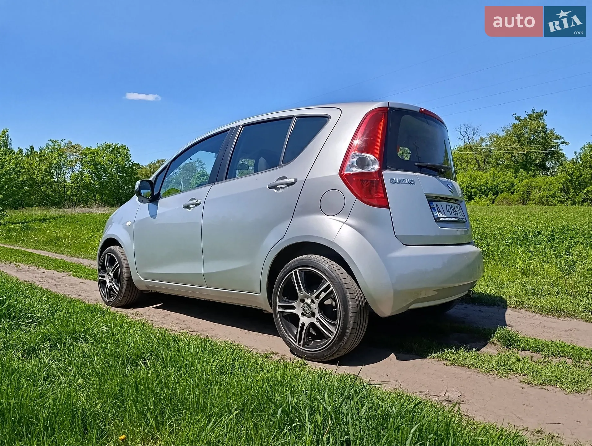 2010 Suzuki Splash - мініатюра 9