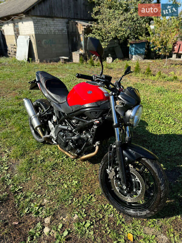 Мотоцикл Классік Suzuki SV 650 2019 в 