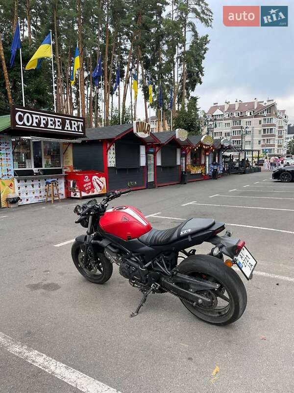 Мотоцикл Без обтекателей (Naked bike) Suzuki SV 650 2016 в Ирпене