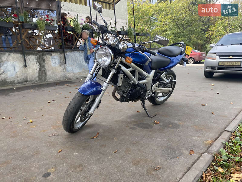 Мотоцикл Без обтекателей (Naked bike) Suzuki SV 650 2002 в 