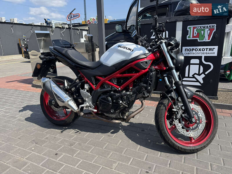 Suzuki SV 650 2021
