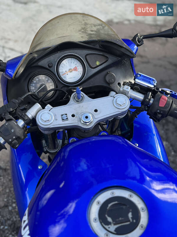Мотоцикл Спорт-туризм Suzuki SV 650 2005 в Киеве фото 5 Мотоцикл Спорт-туризм Suzuki SV 650 2005 в Киеве