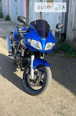 Спортбайк Suzuki SV 650S 2004 в Черновцах