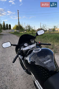 Мотоцикл Спорт-туризм Suzuki SV 650S 1999 в 