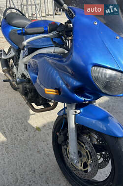 Мотоцикл Спорт-туризм Suzuki SV 650S 2000 в 
