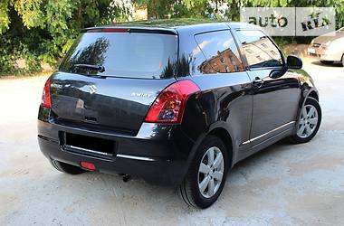 Хэтчбек Suzuki Swift 2008 в 