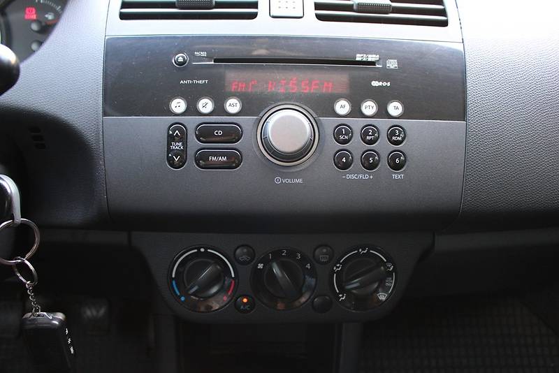 Хэтчбек Suzuki Swift 2008 в Киеве