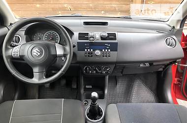 Хетчбек Suzuki Swift 2010 в 