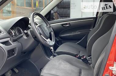 Хетчбек Suzuki Swift 2011 в 