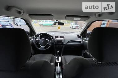 Хетчбек Suzuki Swift 2011 в 