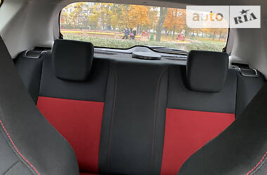 Купе Suzuki Swift 2011 в 
