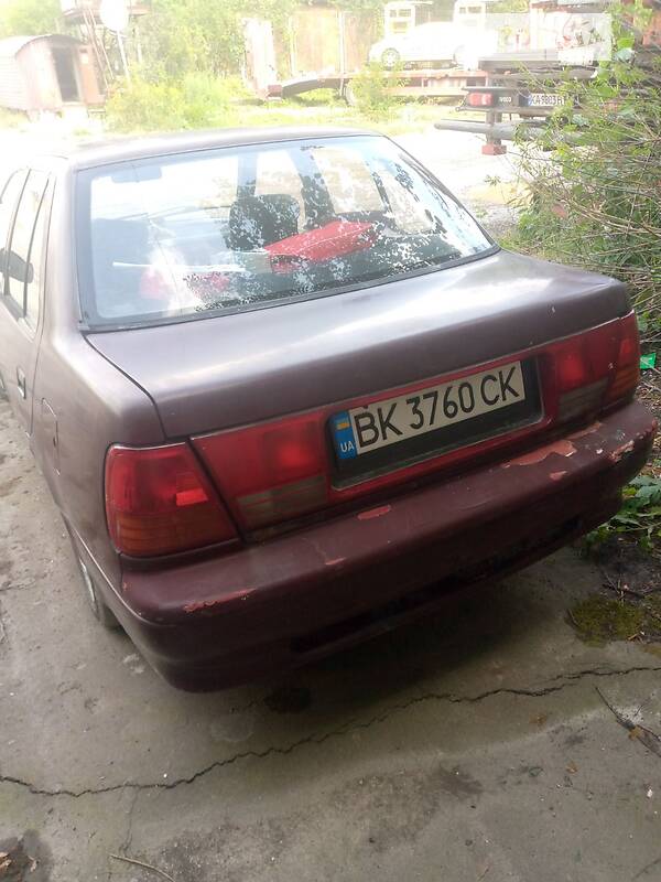 Седан Suzuki Swift 1995 в Львові