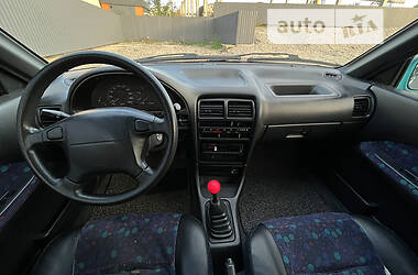 Хэтчбек Suzuki Swift 1998 в 