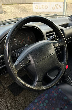 Хэтчбек Suzuki Swift 1998 в 
