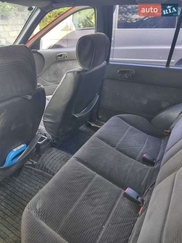 Купе Suzuki Swift 1993 в Сокирянах