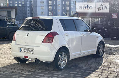 Хэтчбек Suzuki Swift 2005 в Ивано-Франковске