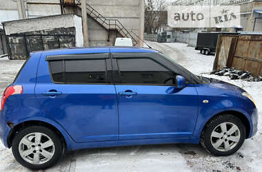 Хэтчбек Suzuki Swift 2008 в Киеве