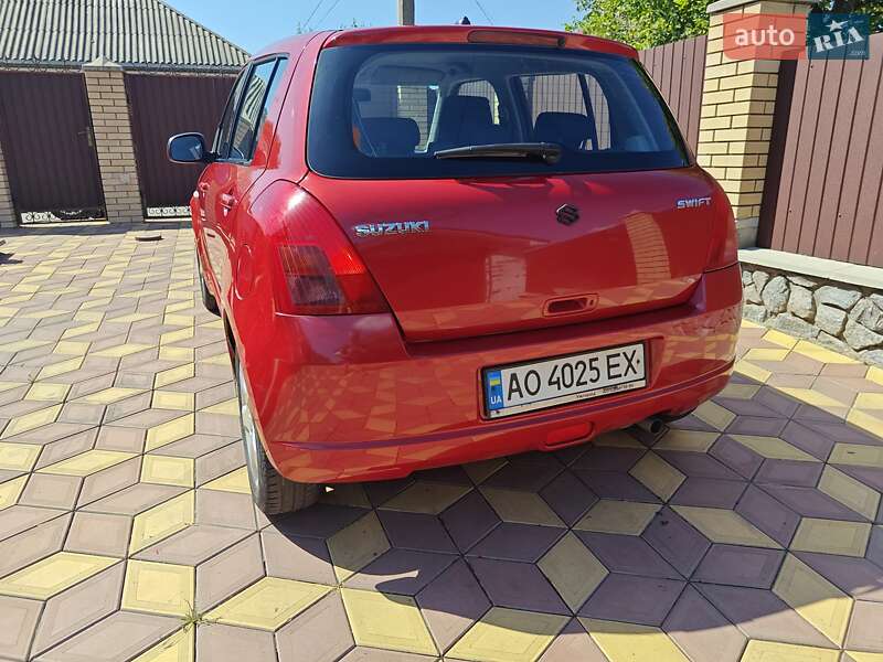 Хетчбек Suzuki Swift 2007 в Кременчуці