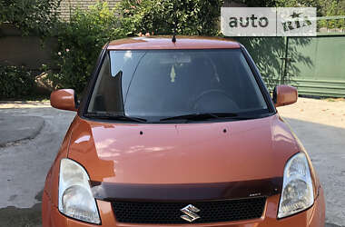 Хетчбек Suzuki Swift 2005 в Василькові