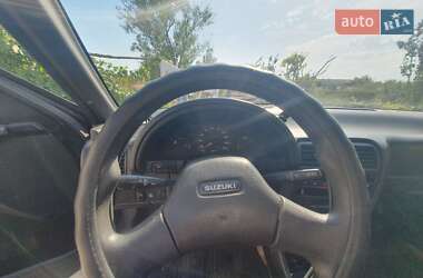 Седан Suzuki Swift 1994 в Одесі