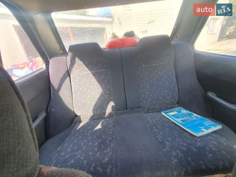 Седан Suzuki Swift 1994 в Одесі
