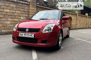 Хэтчбек Suzuki Swift 2005 в Киеве