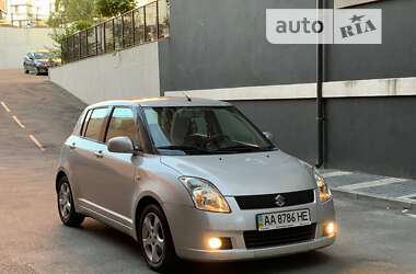 Хэтчбек Suzuki Swift 2007 в Киеве