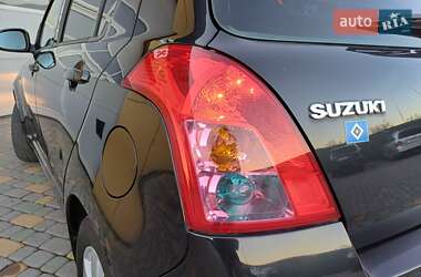 Хетчбек Suzuki Swift 2010 в Самборі