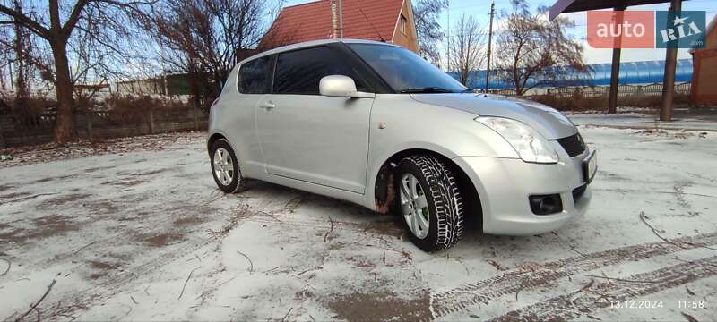 Хетчбек Suzuki Swift 2008 в Хоролі