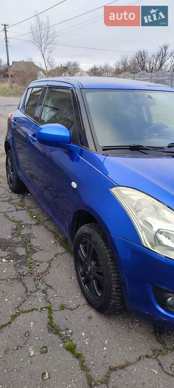 Хетчбек Suzuki Swift 2011 в Лохвиці