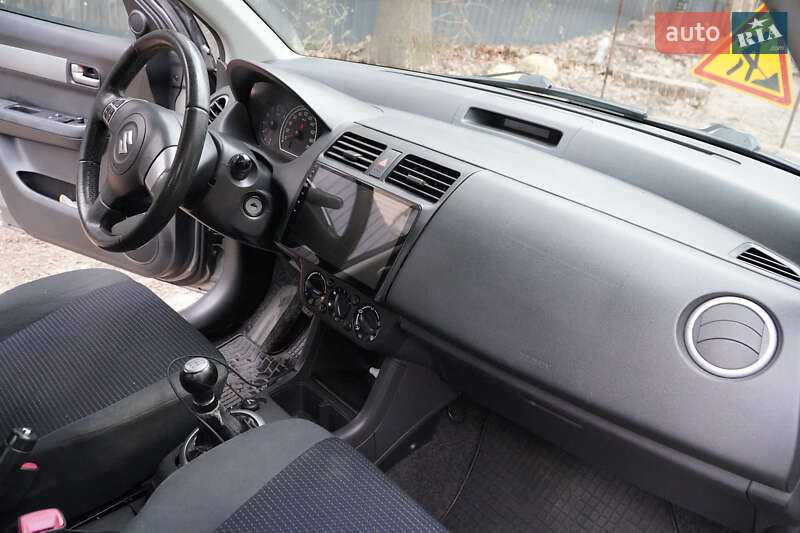 Хетчбек Suzuki Swift 2008 в Києві