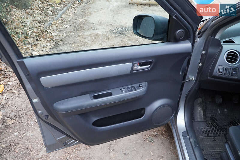 Хетчбек Suzuki Swift 2008 в Києві