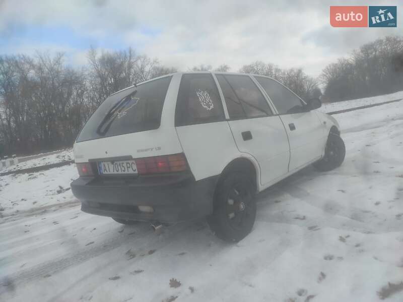Седан Suzuki Swift 1994 в Киеве фото 2 Седан Suzuki Swift 1994 в Киеве