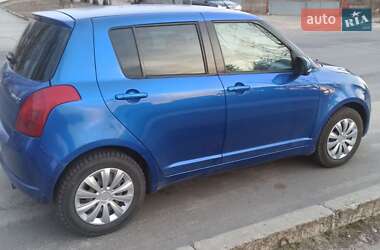 Хетчбек Suzuki Swift 2007 в 