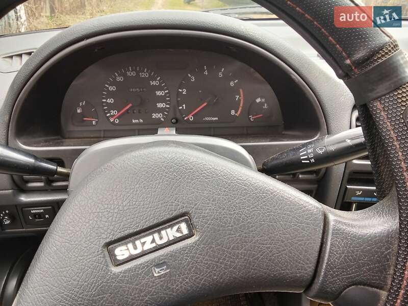 Хетчбек Suzuki Swift 1997 в Дніпрі