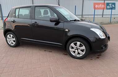 Хэтчбек Suzuki Swift 2010 в 