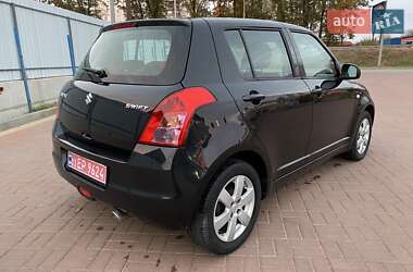 Хэтчбек Suzuki Swift 2010 в 