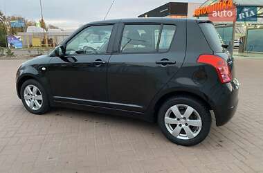 Хэтчбек Suzuki Swift 2010 в 